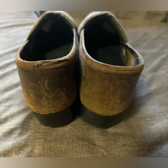 LL Bean Nubuck Nursing Clogs Size 10 (42) - Picture 5 of 9